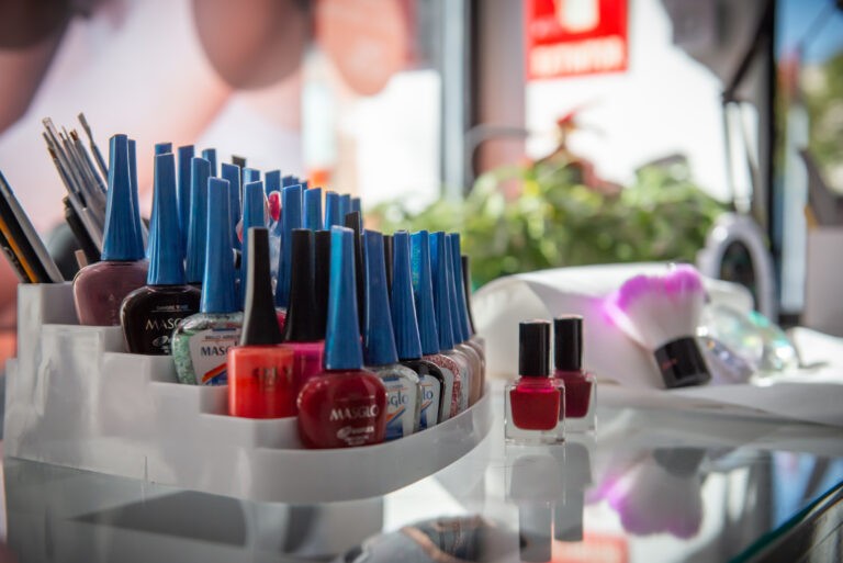 manicura y pedicura